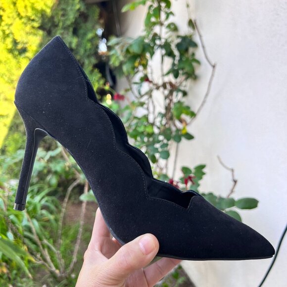 Katy Perry Scalloped Pointy Toe Pumps Stiletto Heels - The Dina Sz 11M in Black - Picture 1 of 11